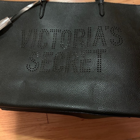 Victoria Secret bag - Picture 2 of 3